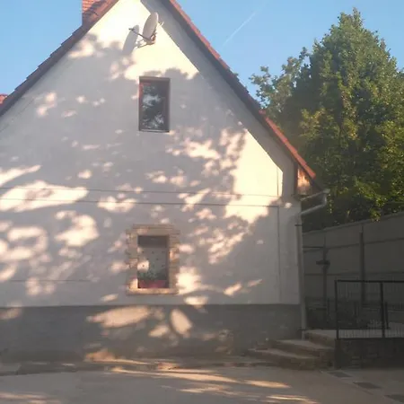 Relaxbakony Vendégház